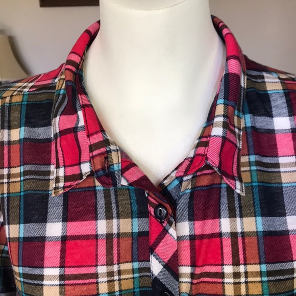 NWT short sleeve button down XL - Picture 3 of 4